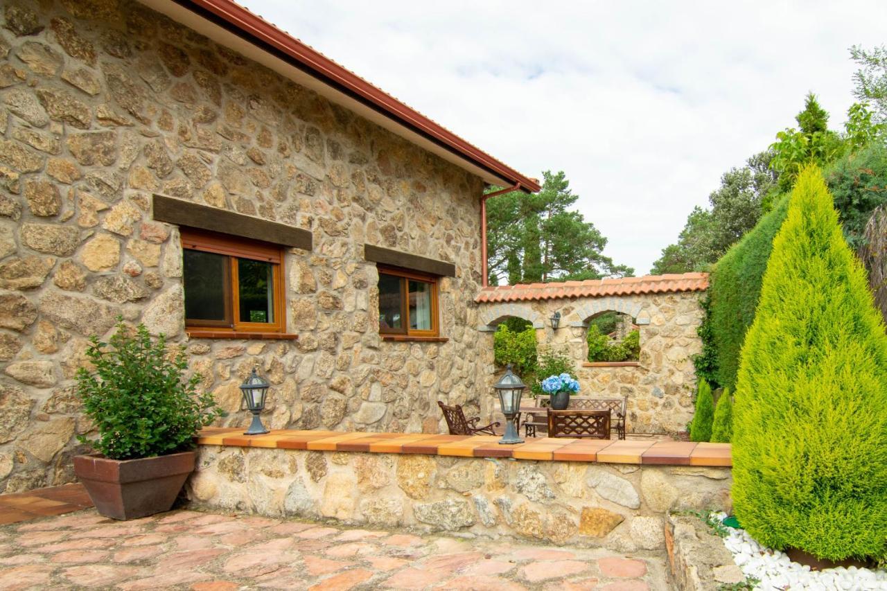 La Casita De Las Hortensias Ortigosa del Monte Esterno foto